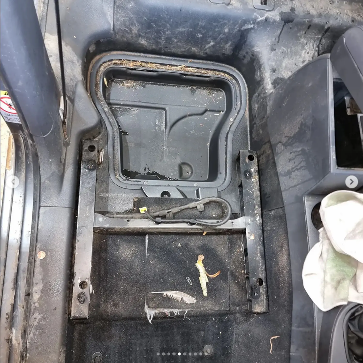 Vorher VW Caddy Innenraumaufbereitung von Der Fahrzeugaufbereiter - Sebastian Otto